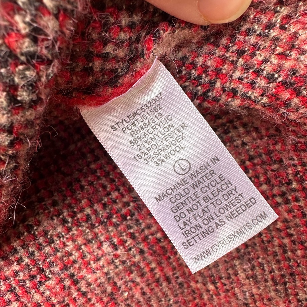 Cyrus $158 Red Plaid One Snap Cardigan Sweater - Picture 7 of 8